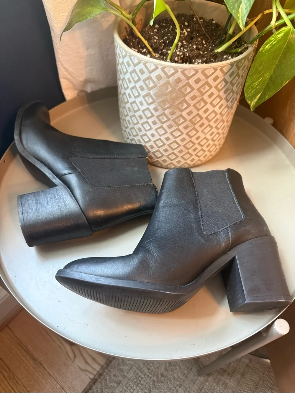 Nisolo 6 Almond Toe Stacked Heel Chelsea Ankle Boot Ethical Eco Classic Quality